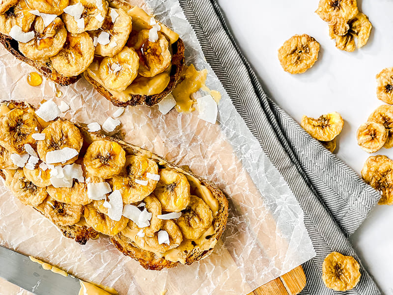 tostadas-de-mantequilla-de-mani-con-banano-1